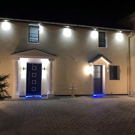 Kings Villa Near Disneyland Reserved Only For Family With Kids サン・ジェルマン・シュル・モラン エクステリア 写真