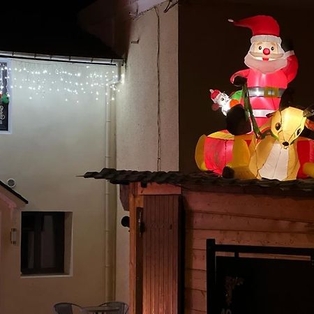 Kings Villa Near Disneyland Reserved Only For Family With Kids サン・ジェルマン・シュル・モラン エクステリア 写真