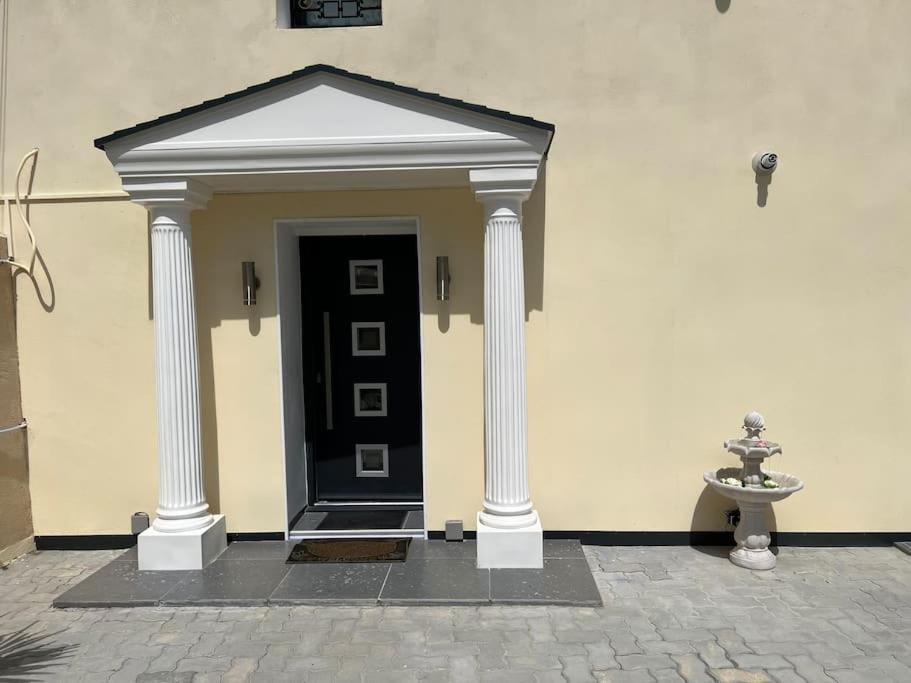 Kings Villa Near Disneyland Reserved Only For Family With Kids サン・ジェルマン・シュル・モラン エクステリア 写真