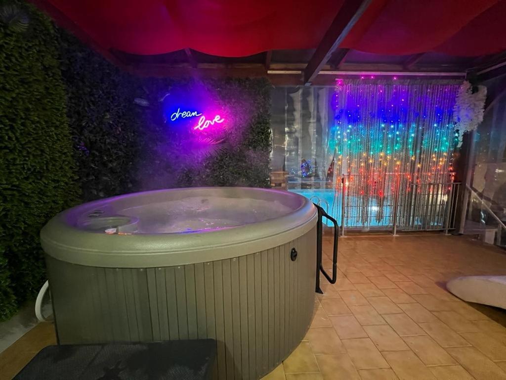 Kings Villa Near Disneyland Reserved Only For Family With Kids サン・ジェルマン・シュル・モラン エクステリア 写真